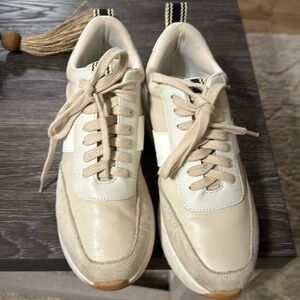 Shushop sneakers